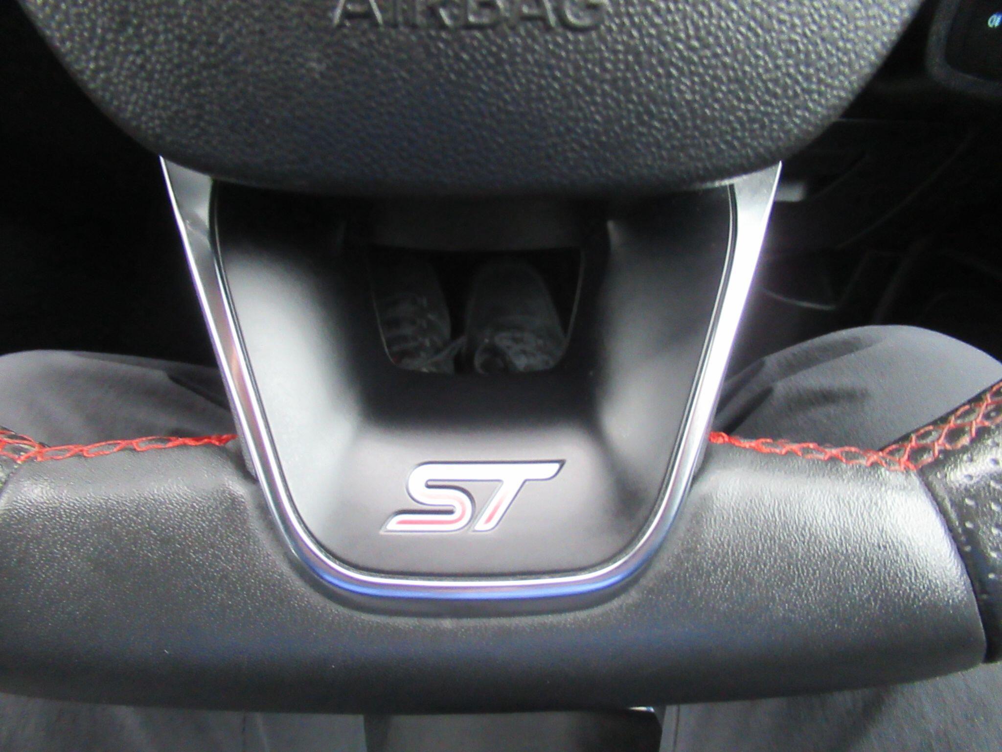 Ford Fiesta - Image 24