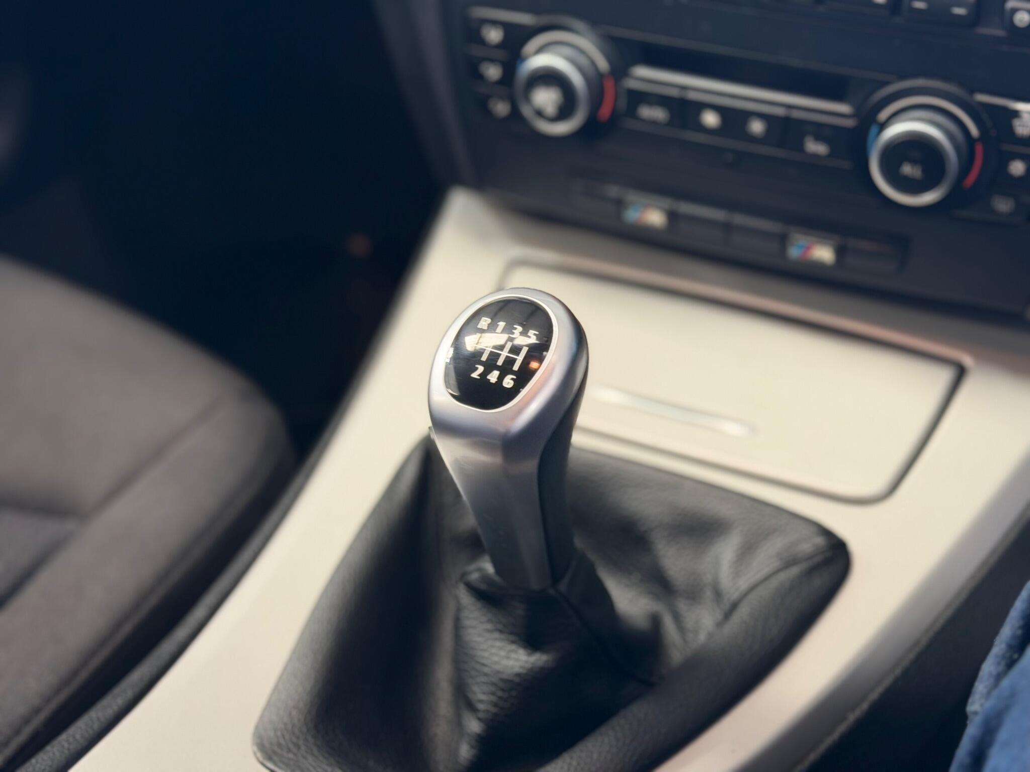 BMW 3 Series - Image 25