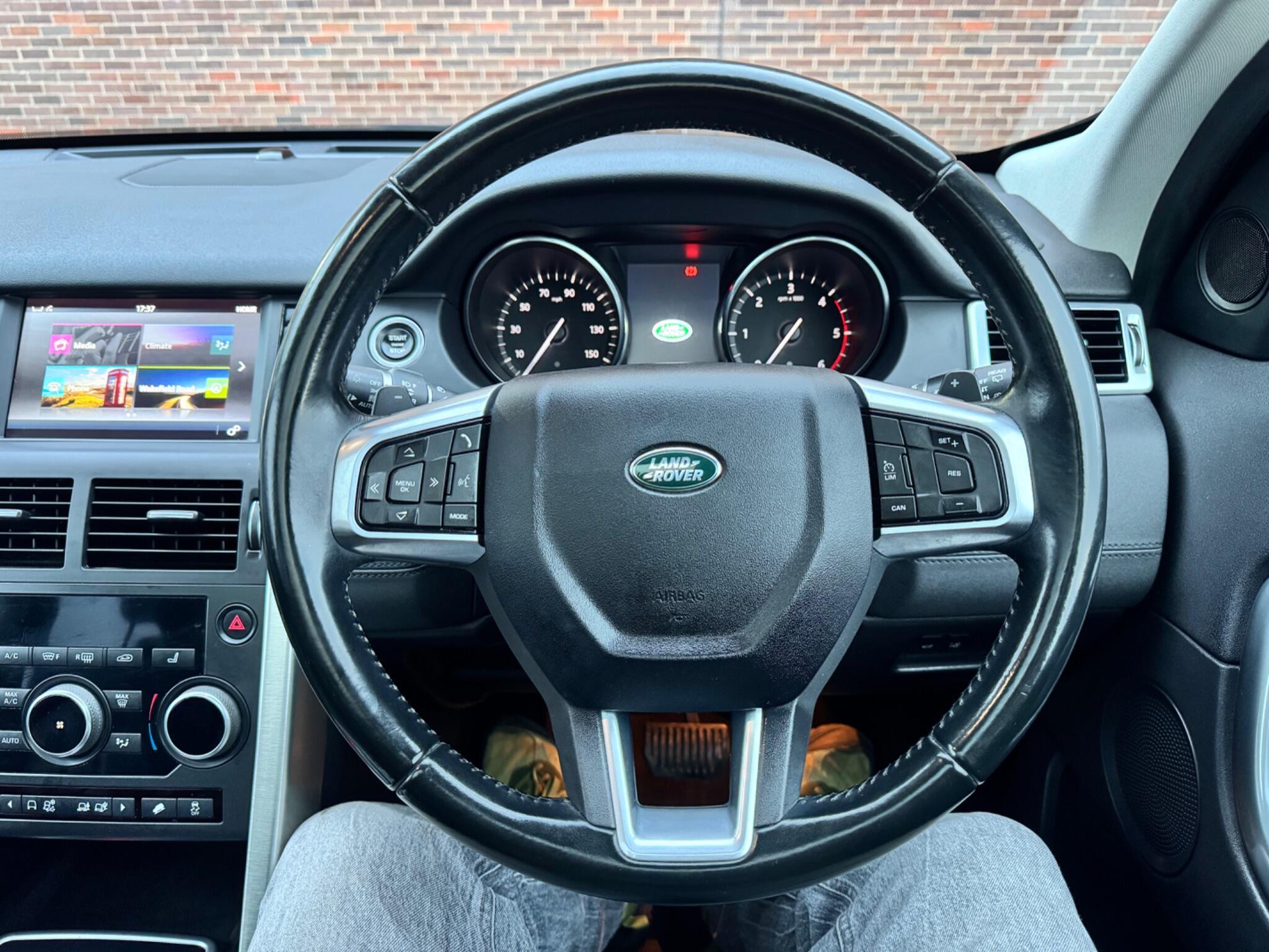 Land Rover DISCOVERY SPORT - Image 4