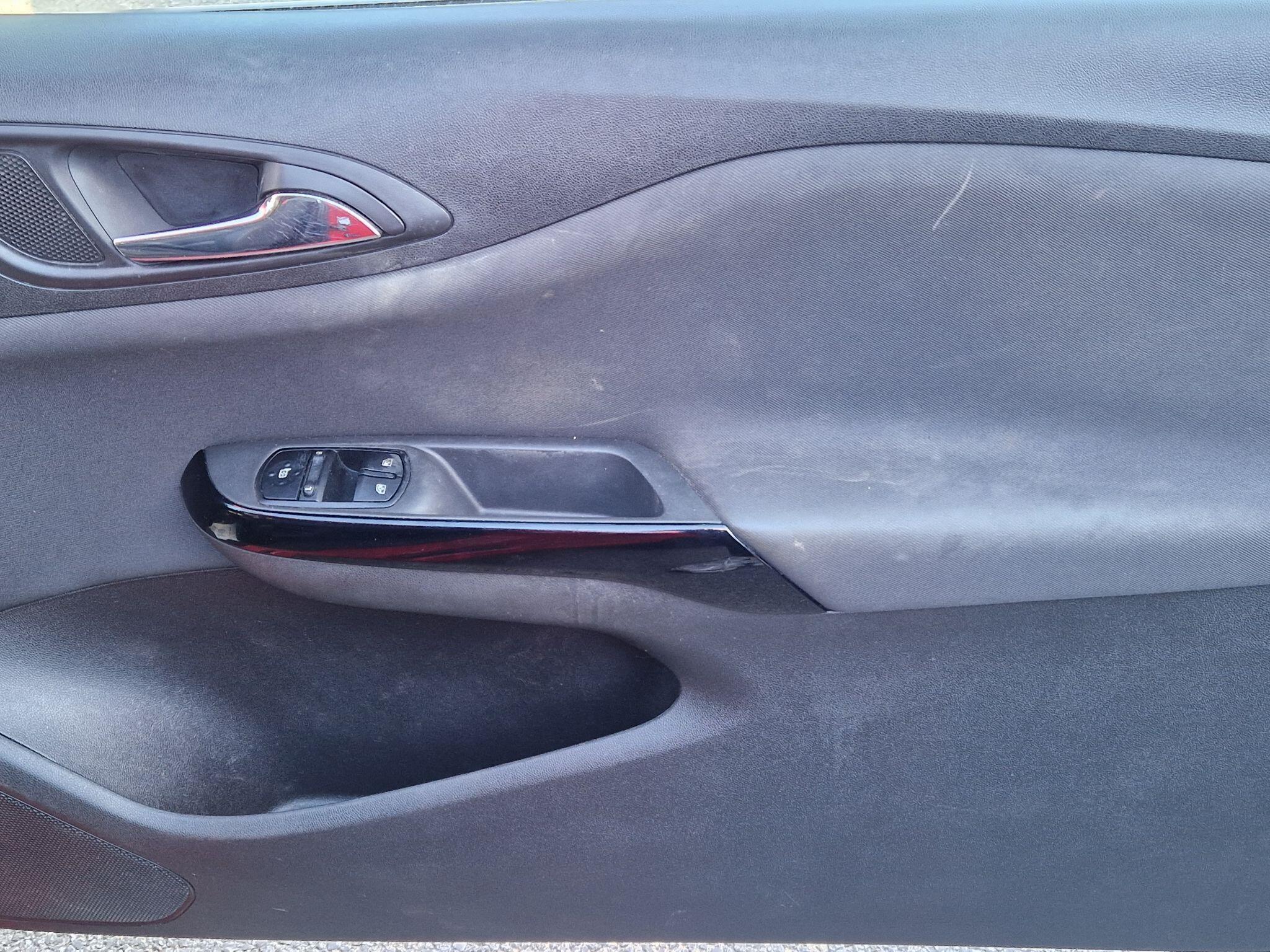 Vauxhall Corsa - Image 31