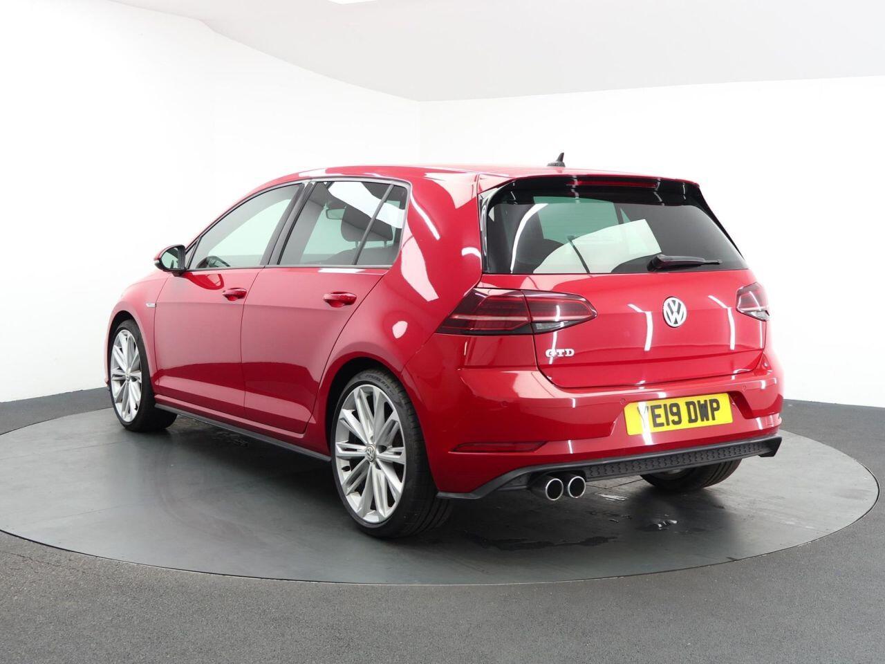 Volkswagen Golf - Image 11