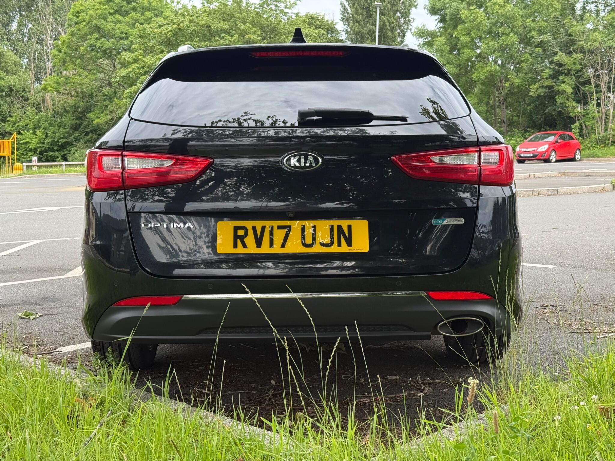Kia Optima - Image 6