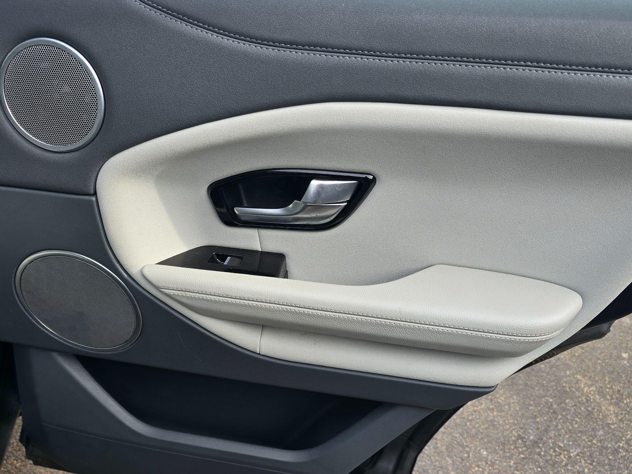 Land Rover Range Rover Evoque - Image 44