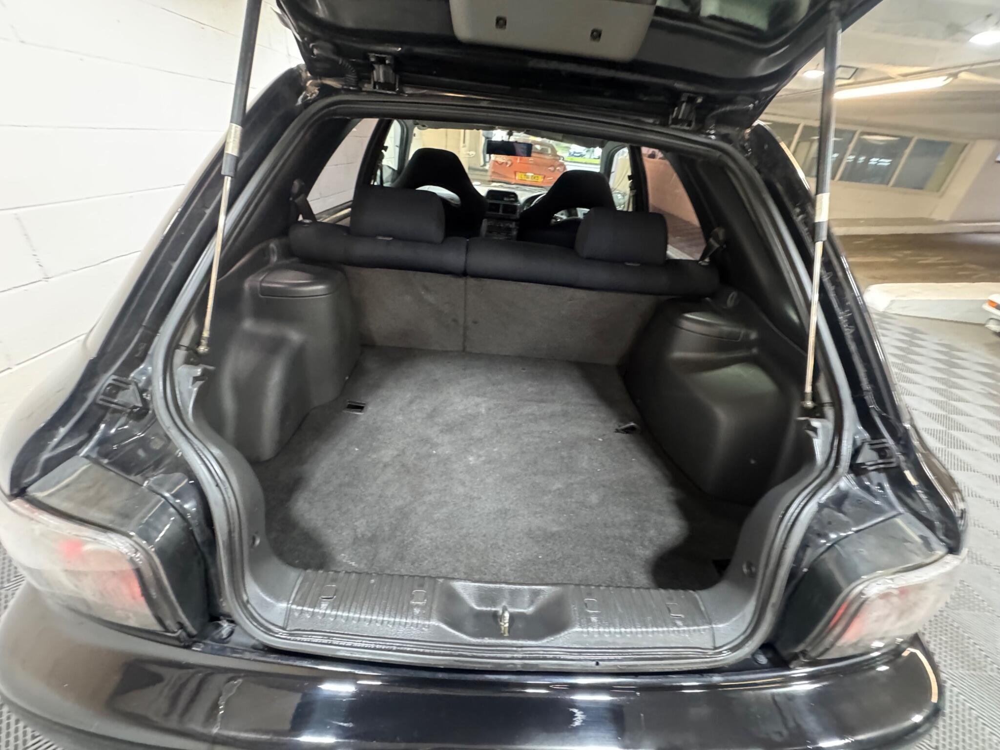 Subaru Impreza - Image 13