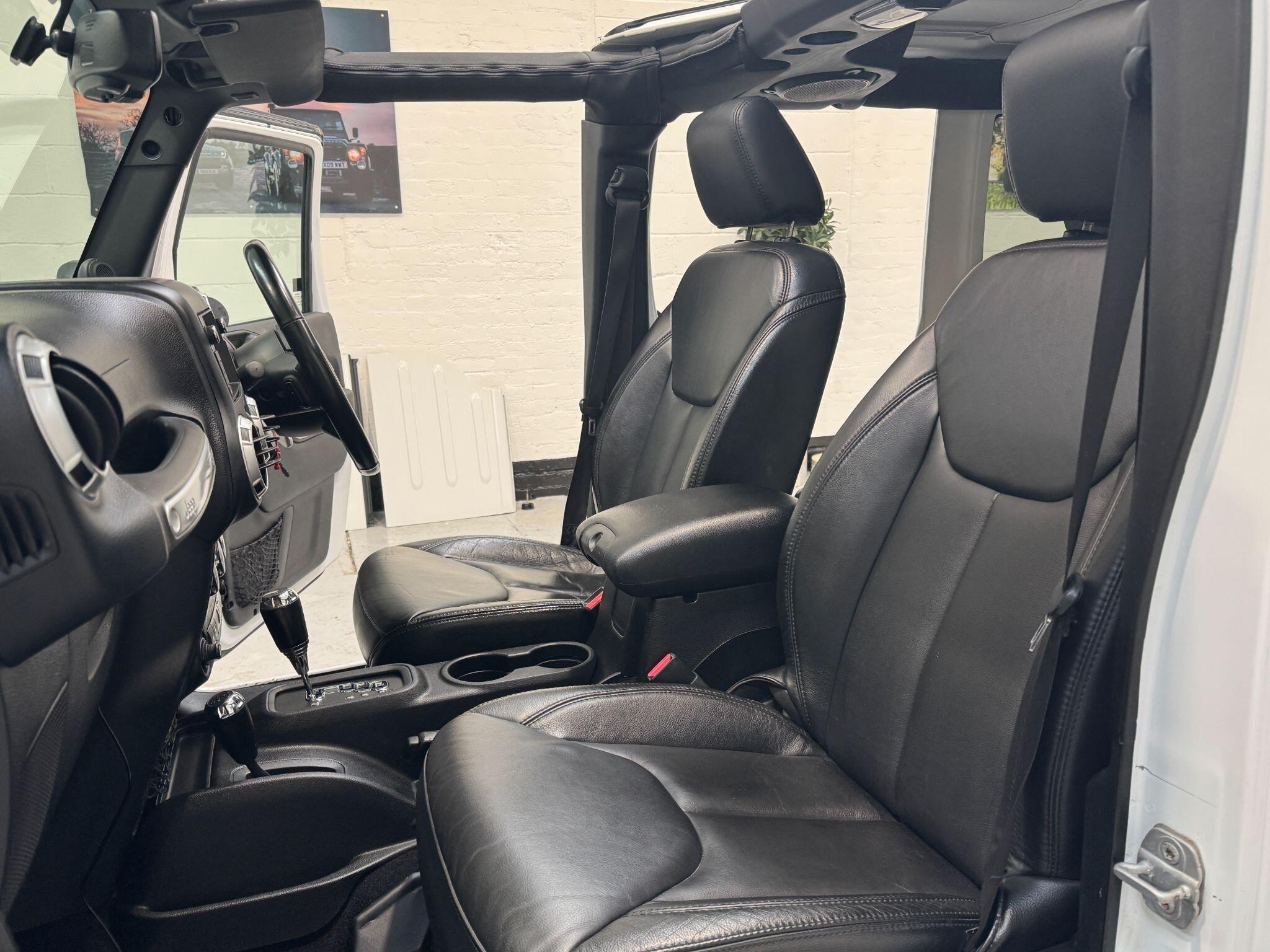 Jeep Wrangler - Image 81