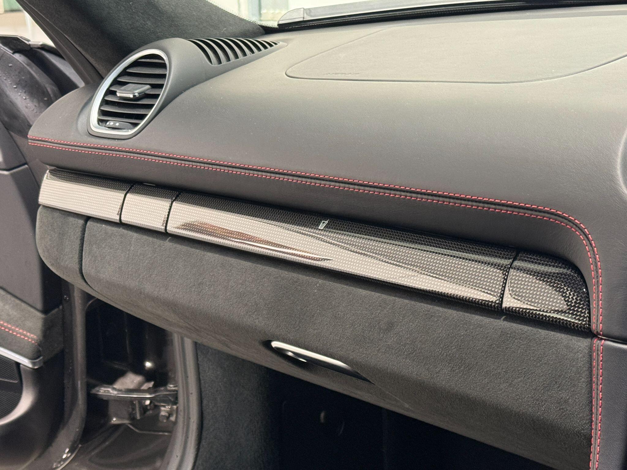 Porsche 718 Cayman - Image 71