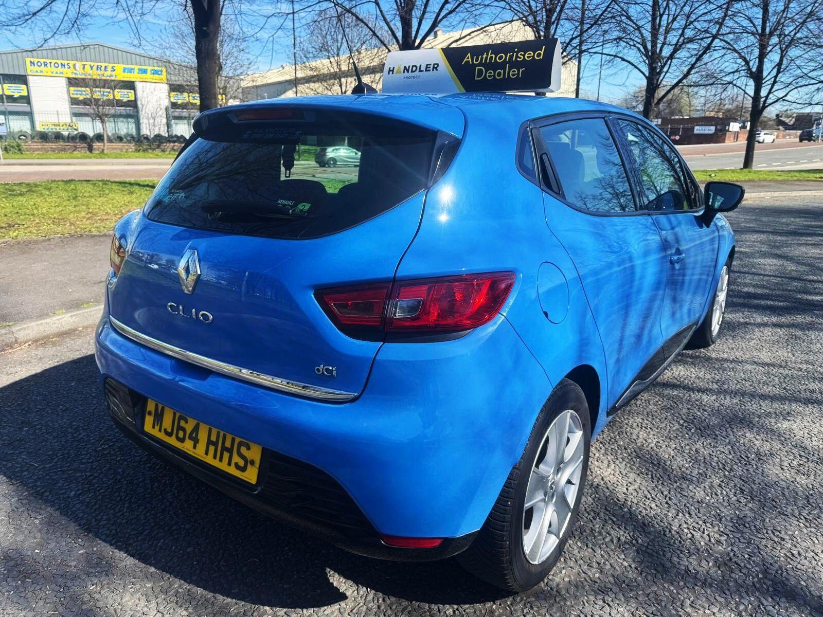 Renault Clio - Image 10