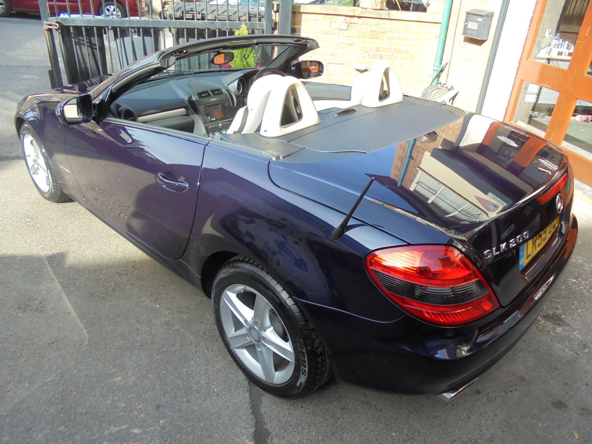 Mercedes SLK - Image 6