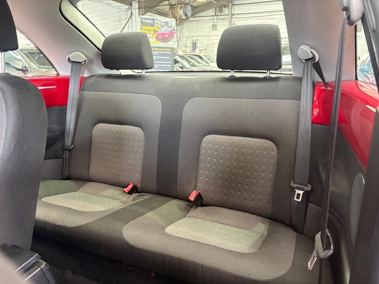 Volkswagen Beetle - Image 23