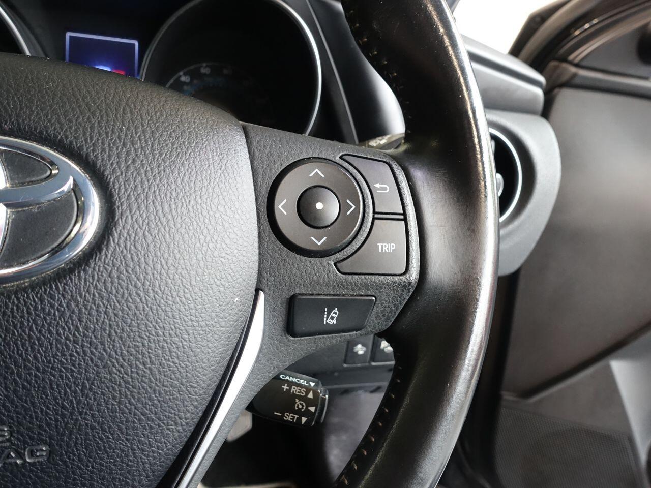 Toyota Auris - Image 17