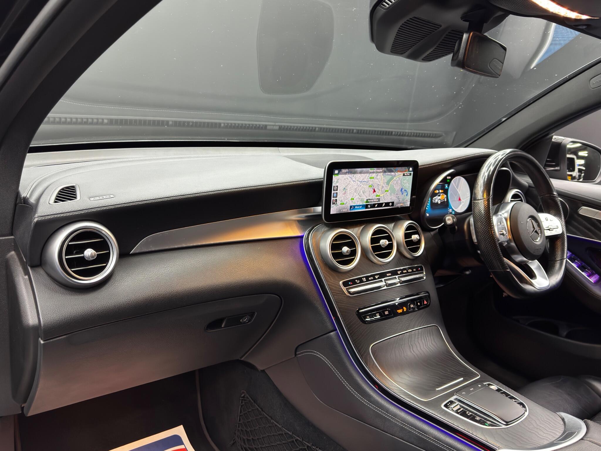 Mercedes GLC - Image 12