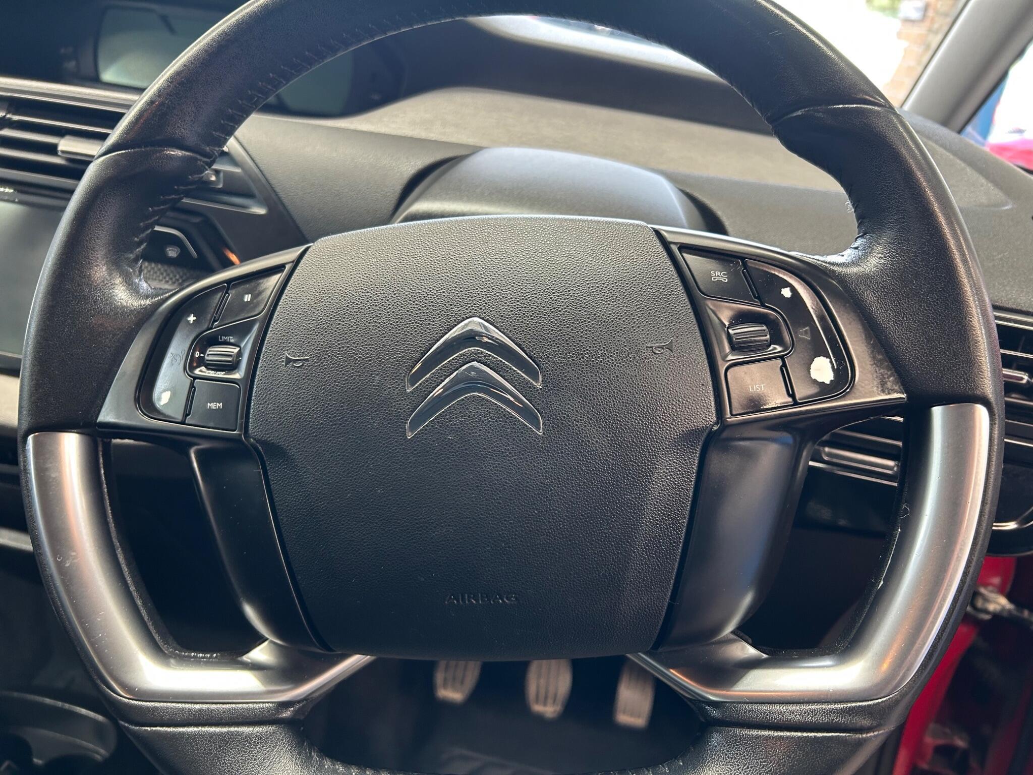 Citroen C4 Picasso - Image 11