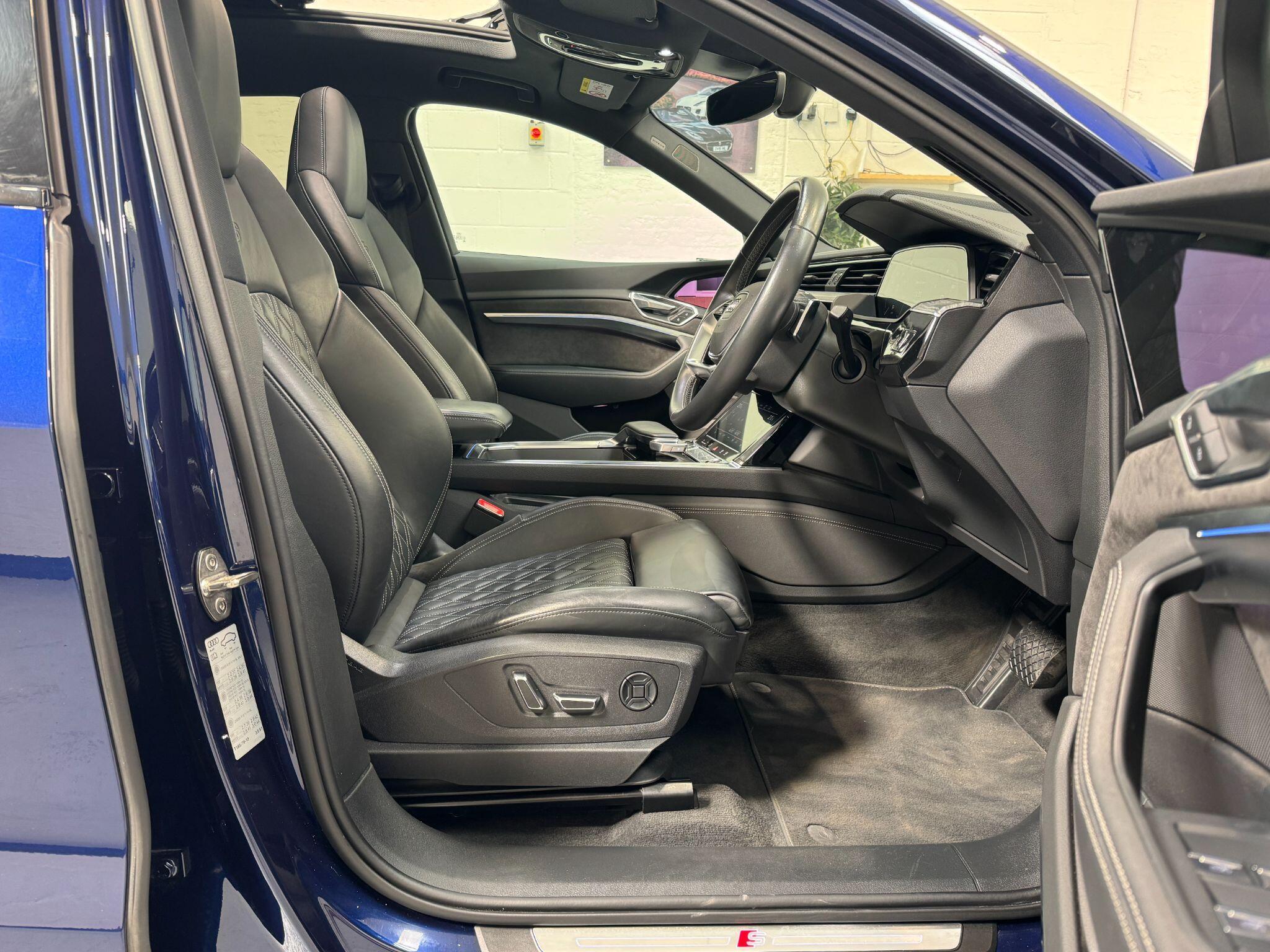 Audi E-Tron - Image 19