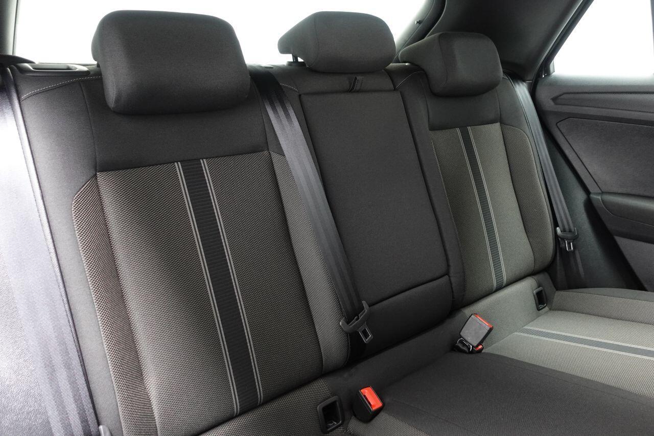 Volkswagen T-Roc - Image 18