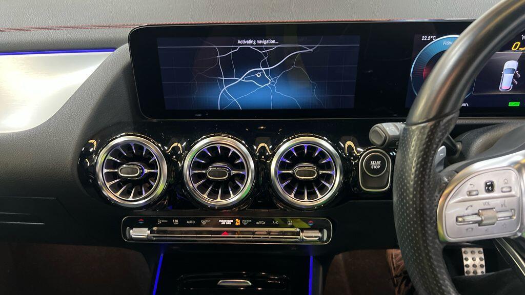 Mercedes-benz EQA - Image 2