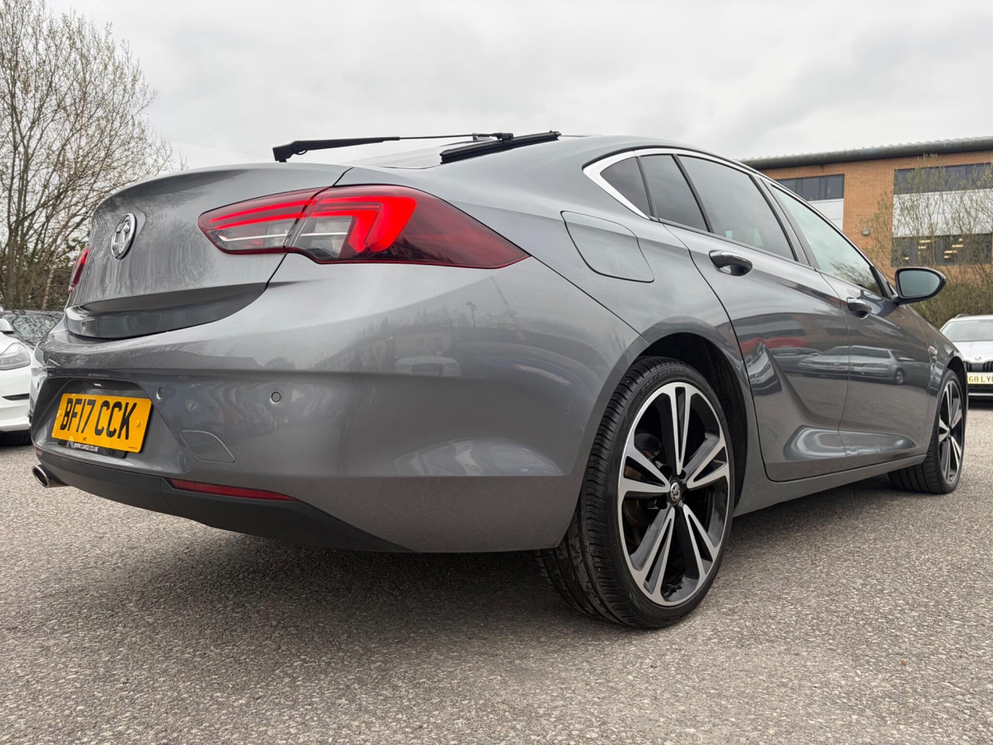 Vauxhall Insignia - Image 16