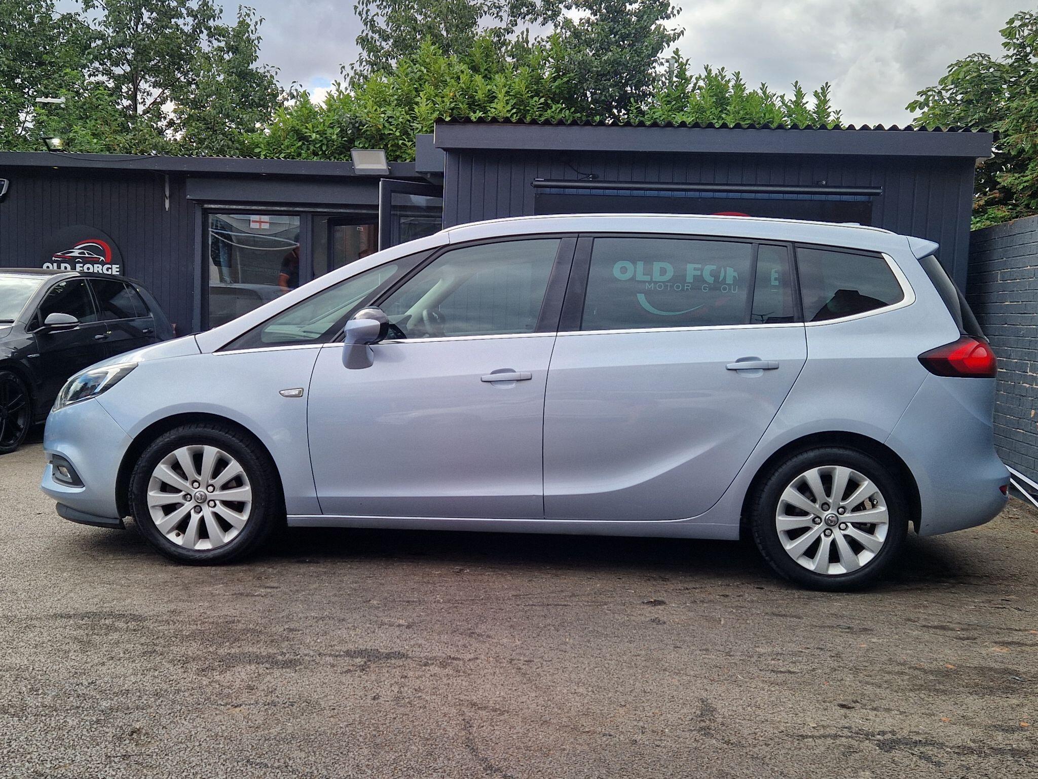Vauxhall Zafira Tourer - Image 6