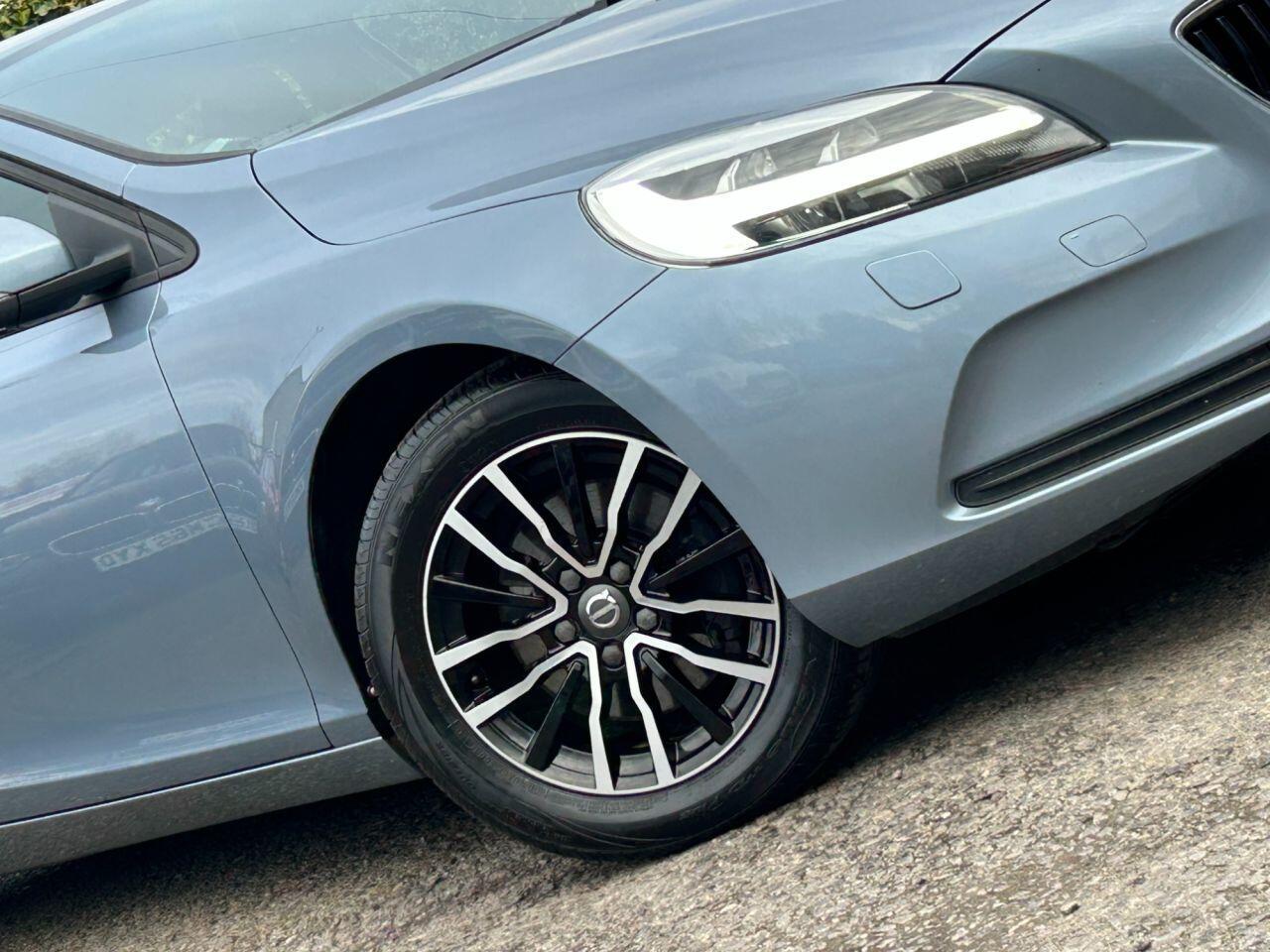 Volvo V40 - Image 20