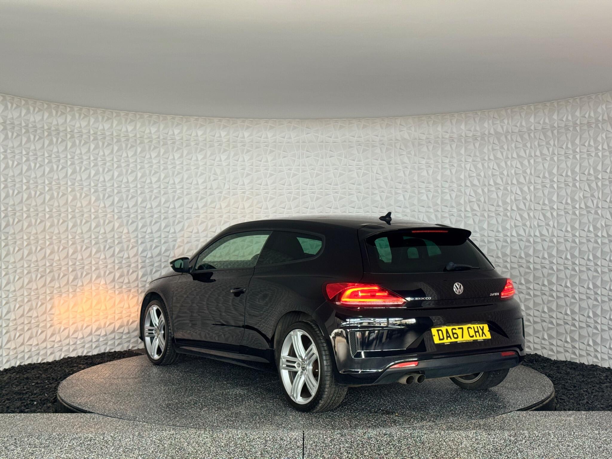 Volkswagen Scirocco - Image 17