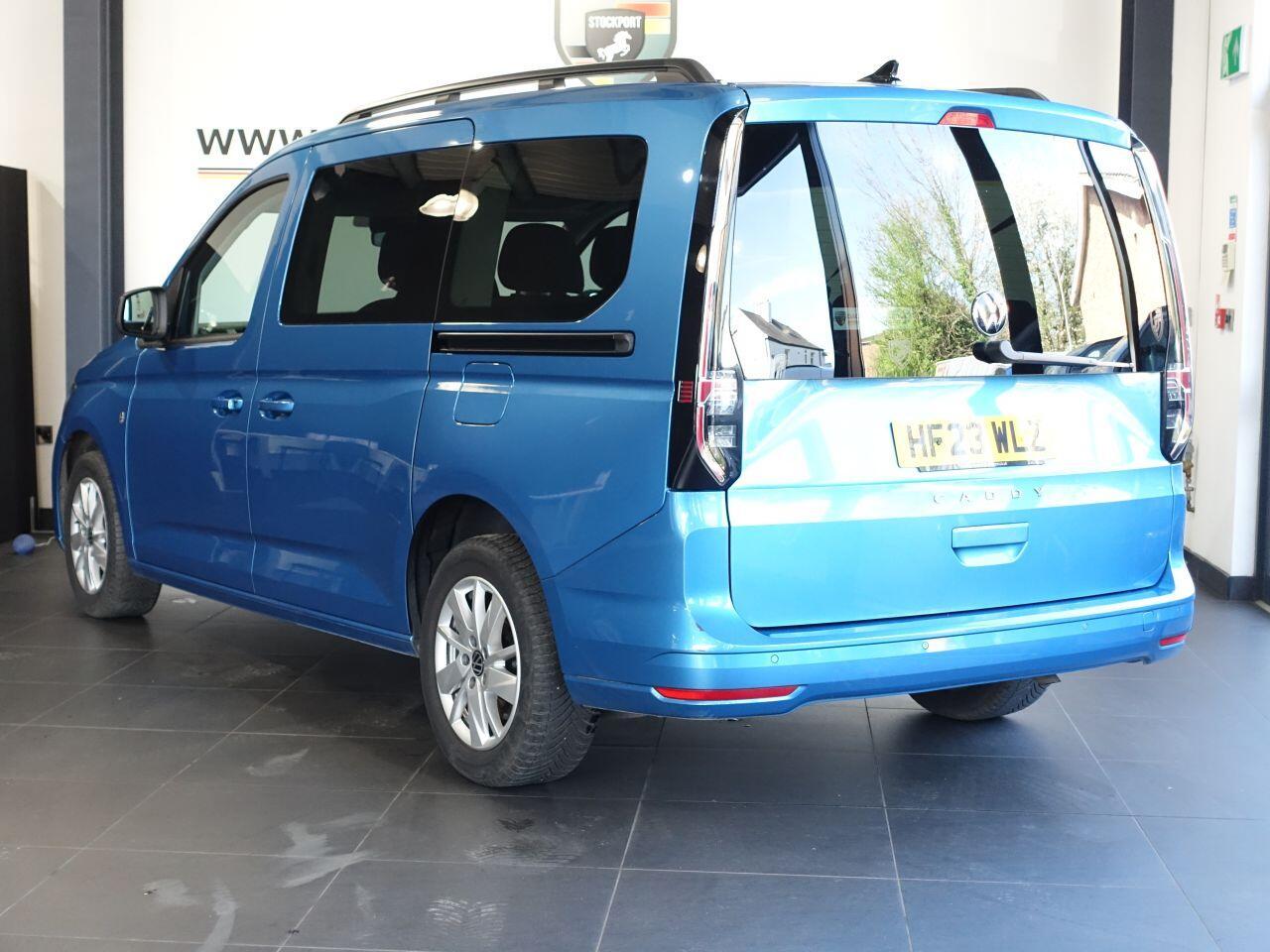 Volkswagen Caddy Maxi - Image 8