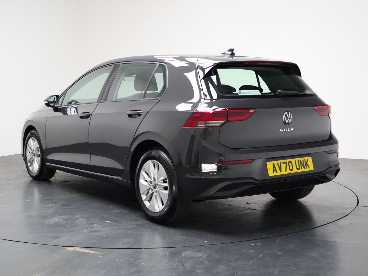 Volkswagen Golf - Image 9