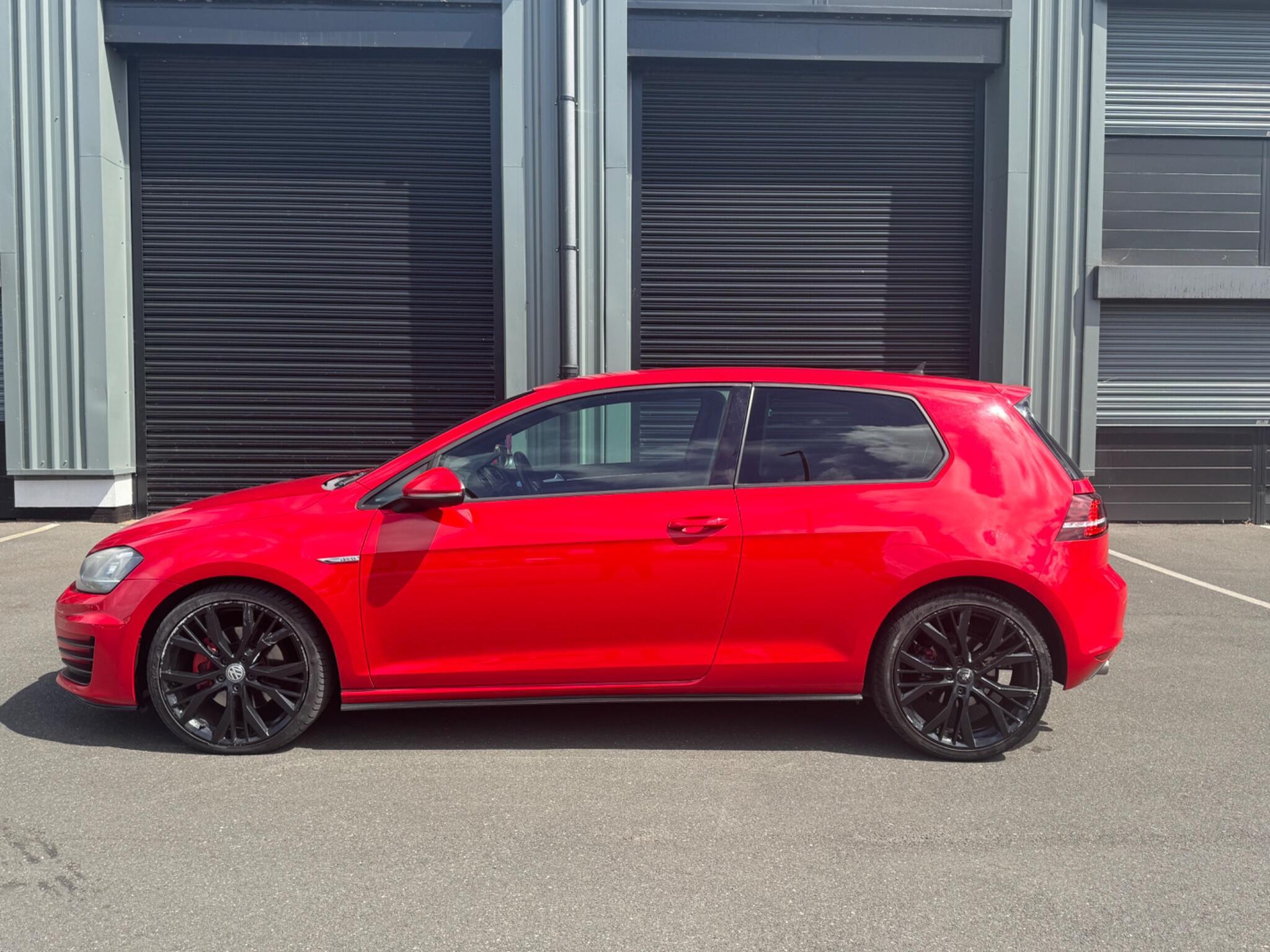 Volkswagen Golf - Image 7