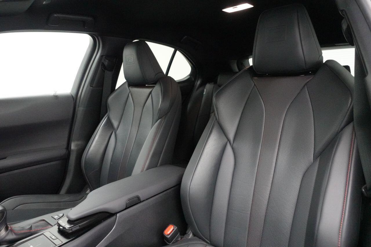 Lexus UX - Image 14