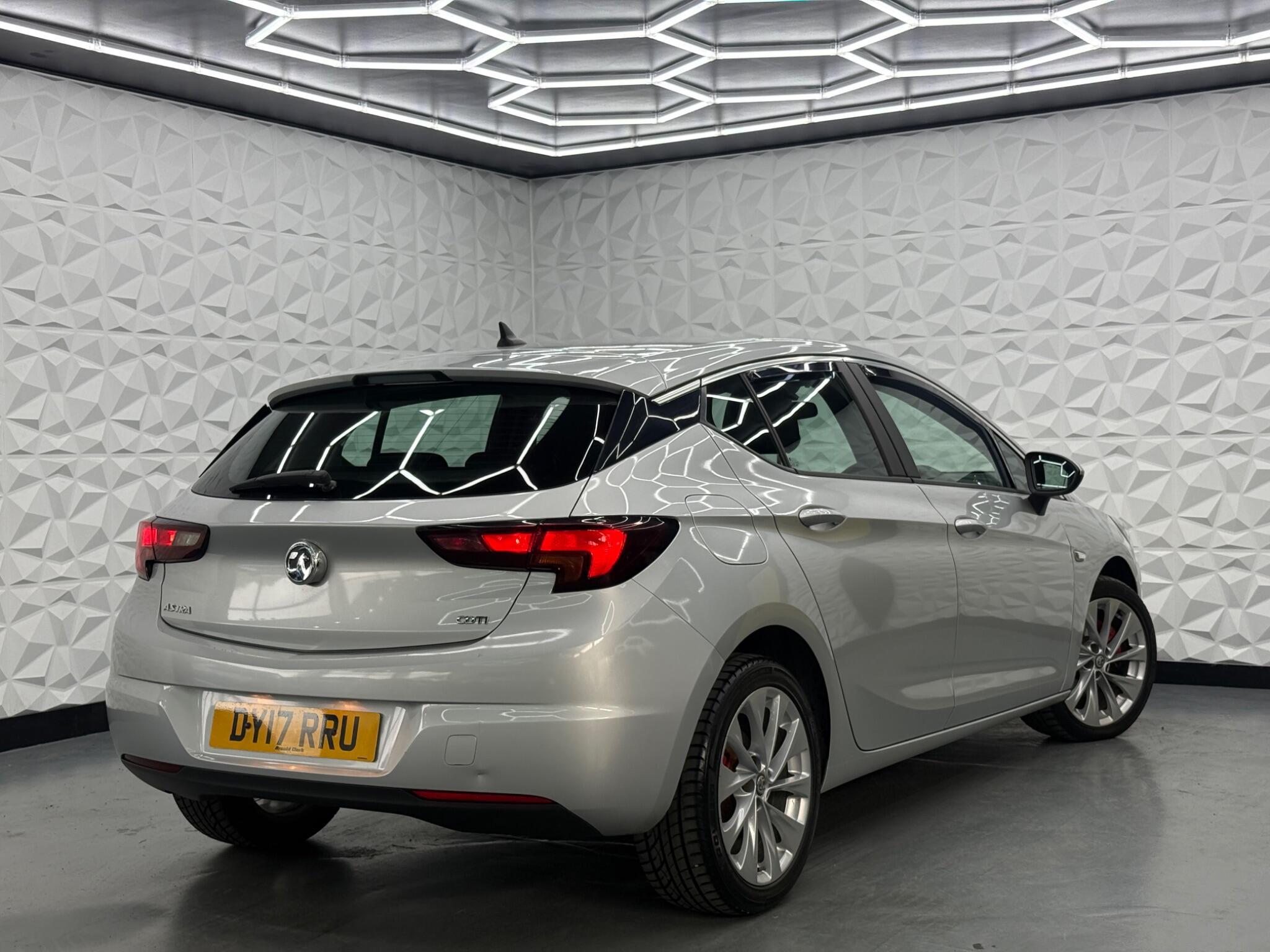Vauxhall Astra - Image 3