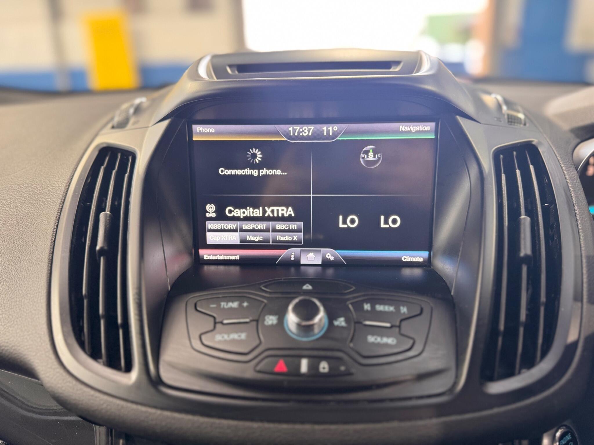 Ford Kuga - Image 24