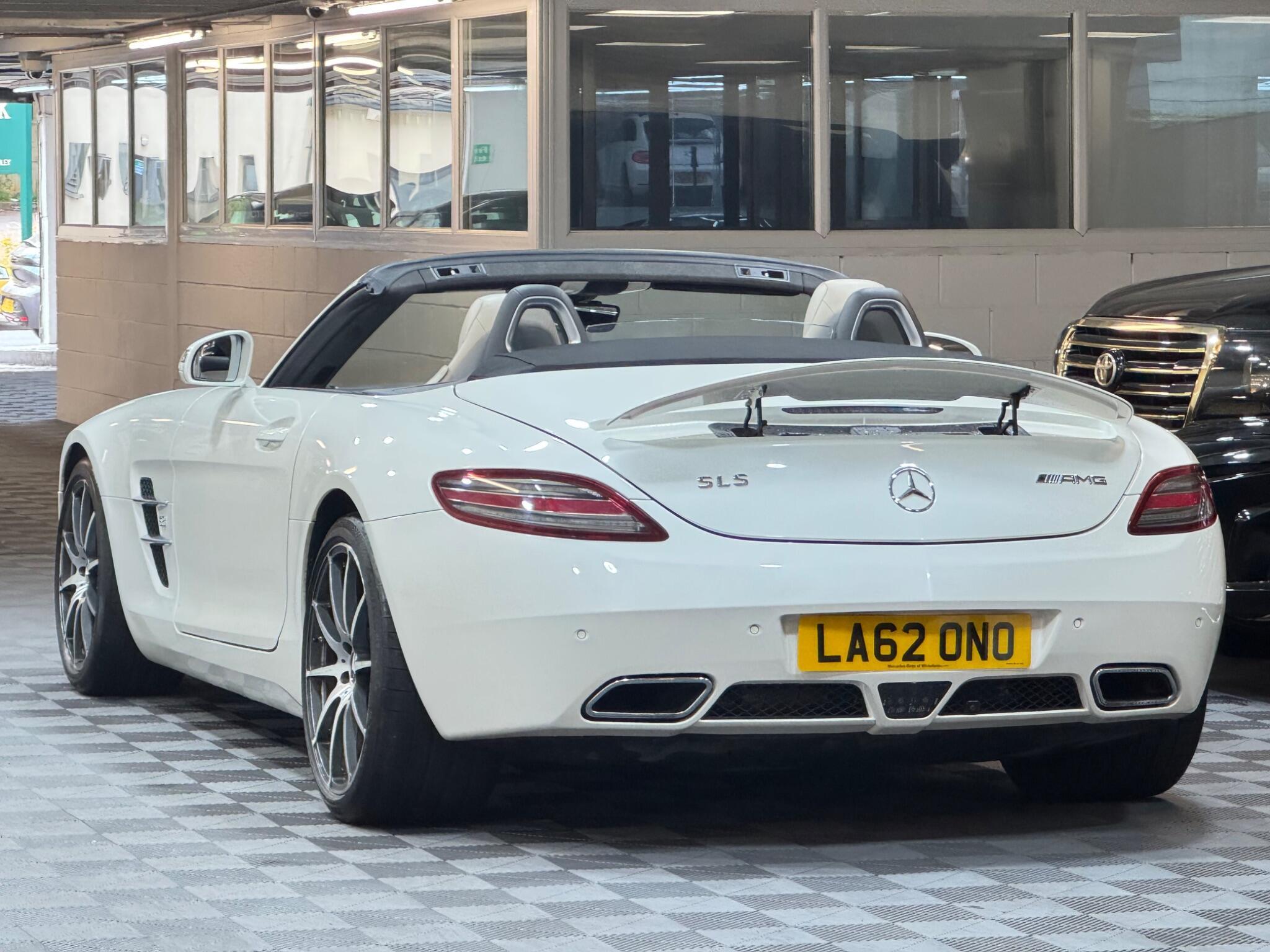 Mercedes SLS - Image 3