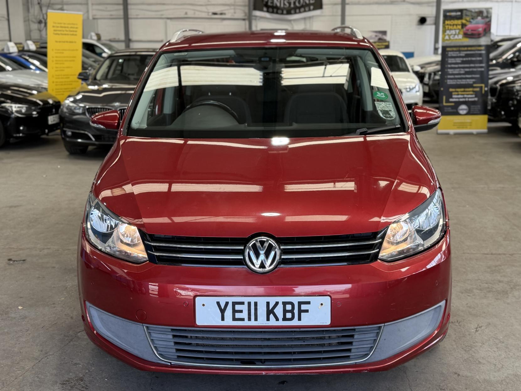 Volkswagen Touran - Image 2
