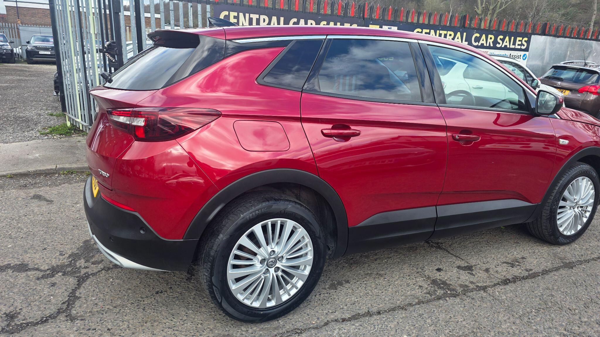 Vauxhall Grandland X - Image 10