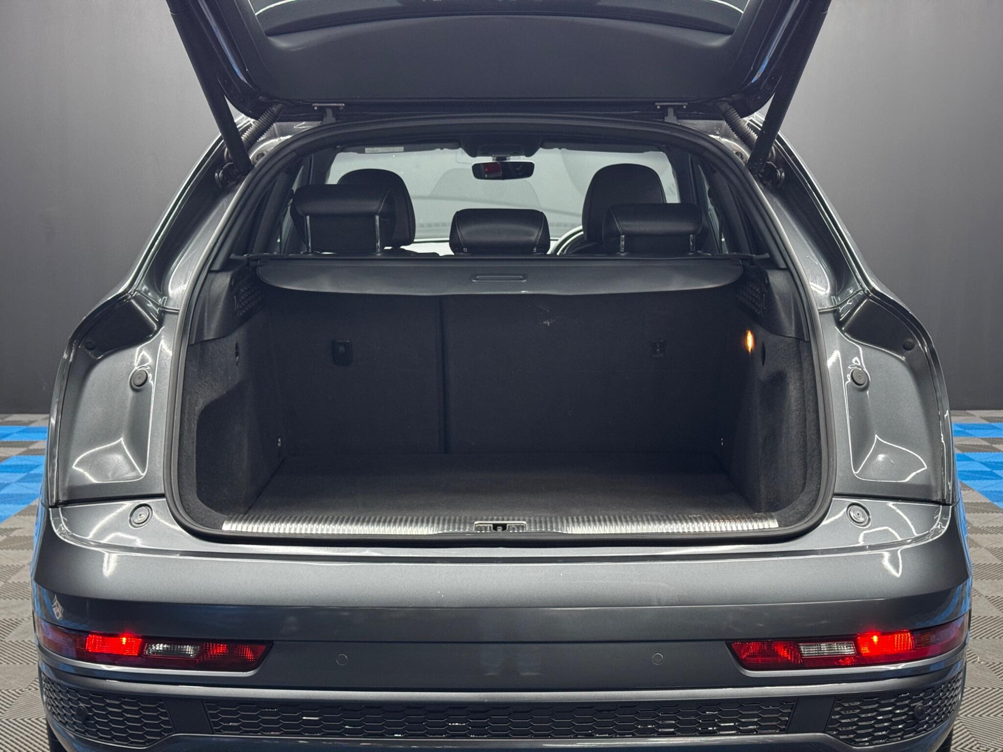 Audi Q3 - Image 37