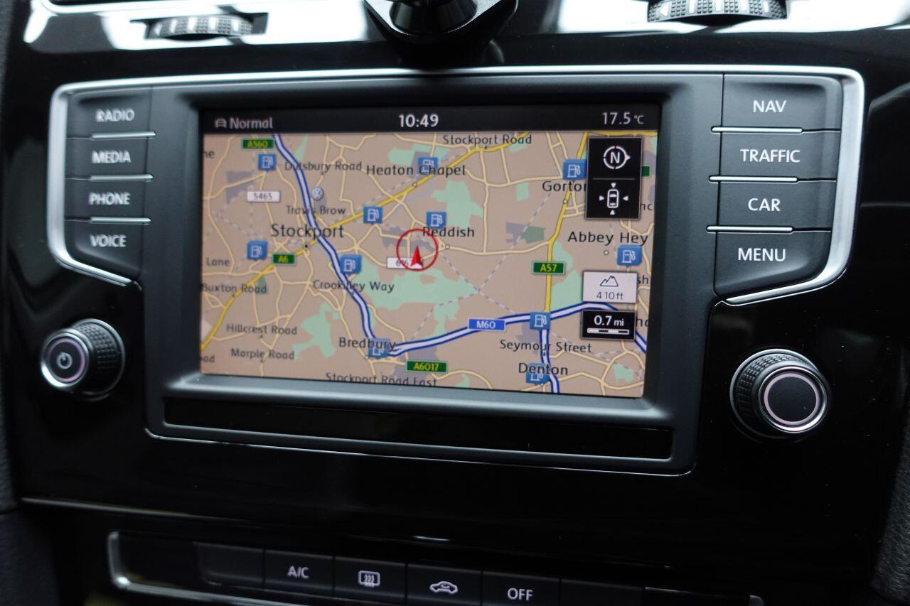 Volkswagen Golf - Image 2