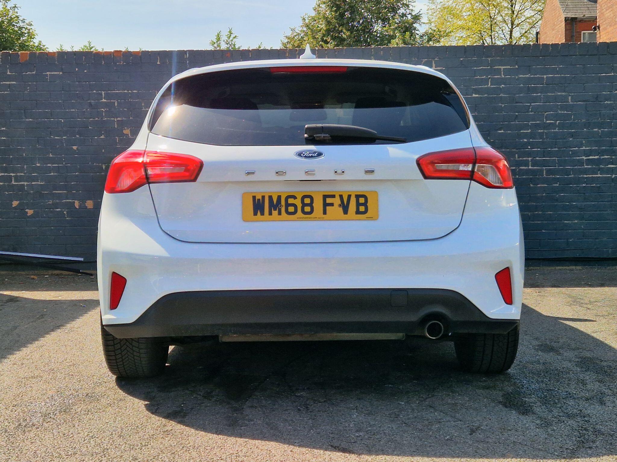 Ford Focus - Image 2