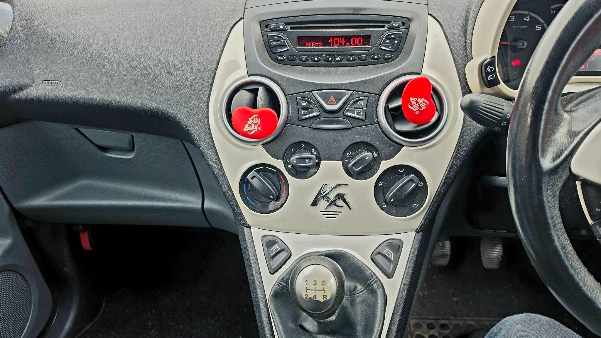 Ford KA - Image 18