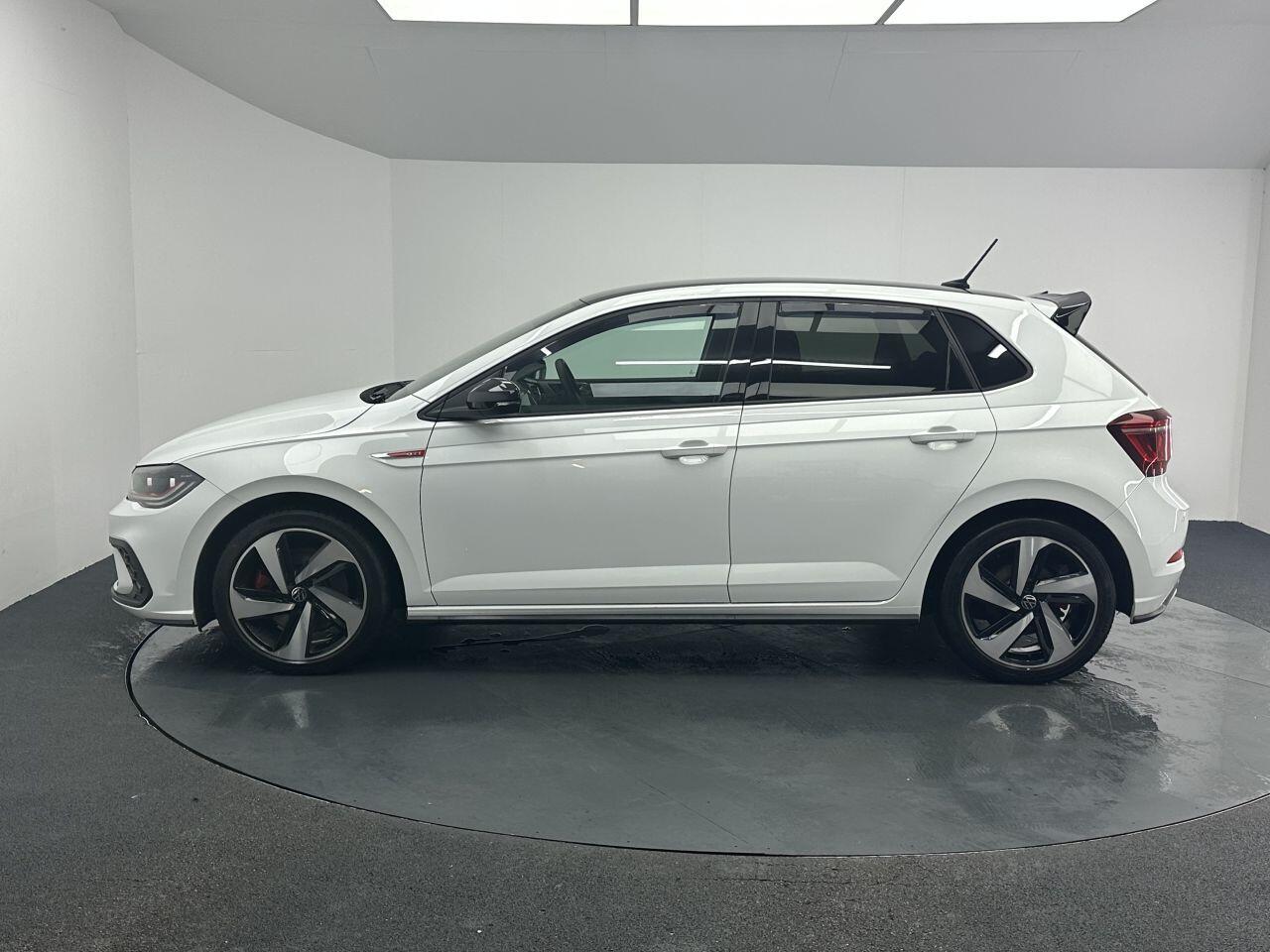 Volkswagen Polo - Image 7