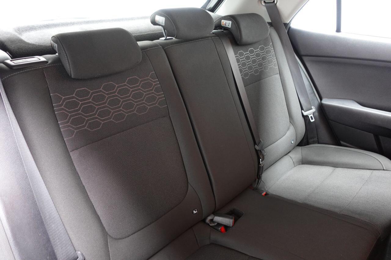 Kia Rio - Image 18
