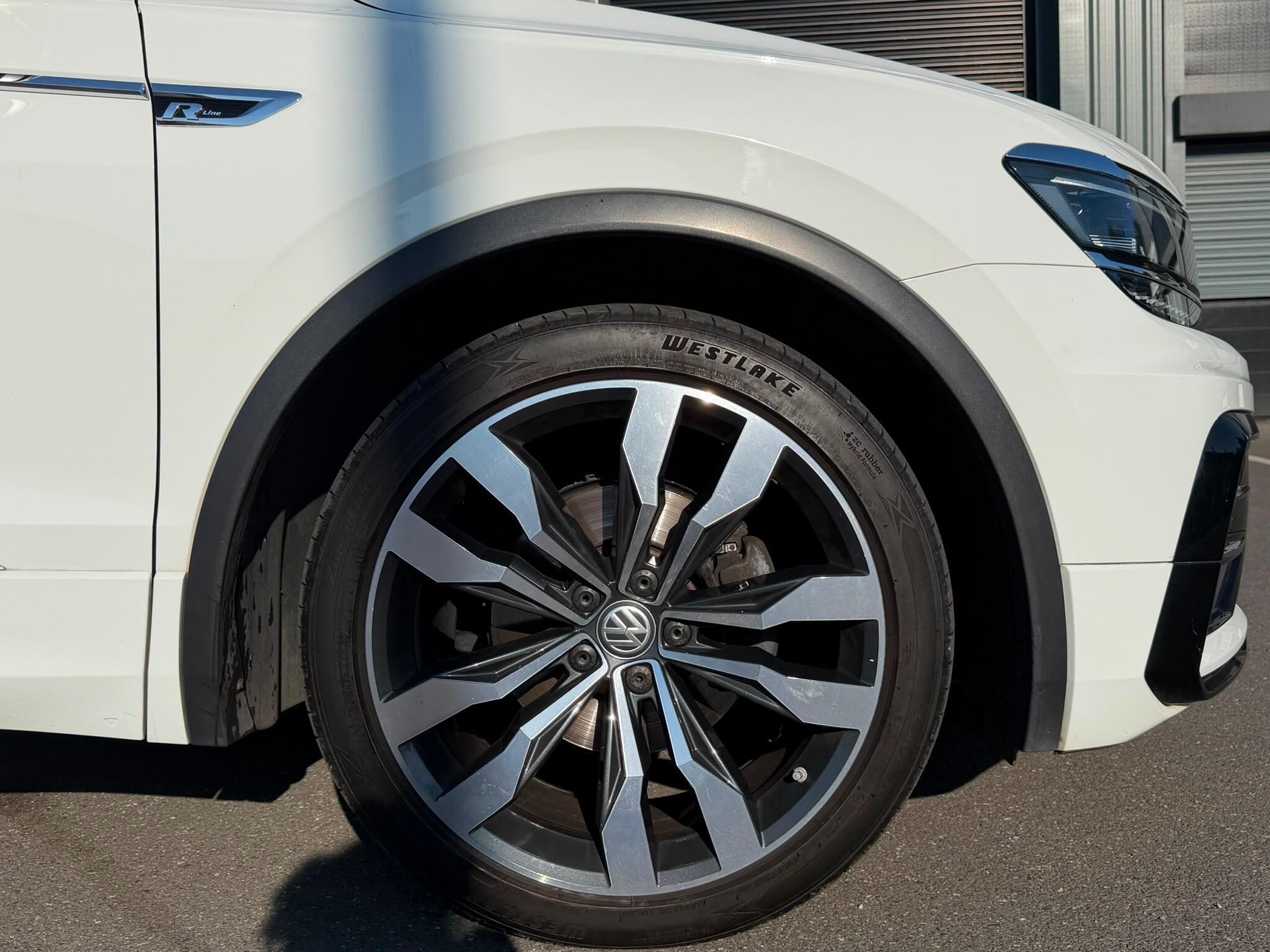 Volkswagen Tiguan - Image 14