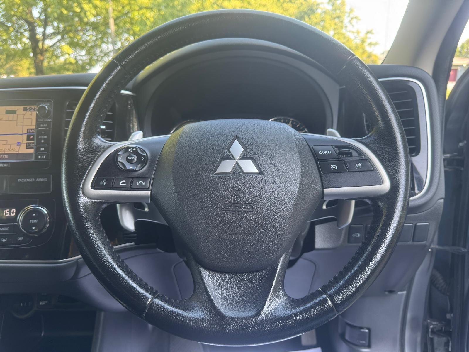 Mitsubishi Outlander - Image 19