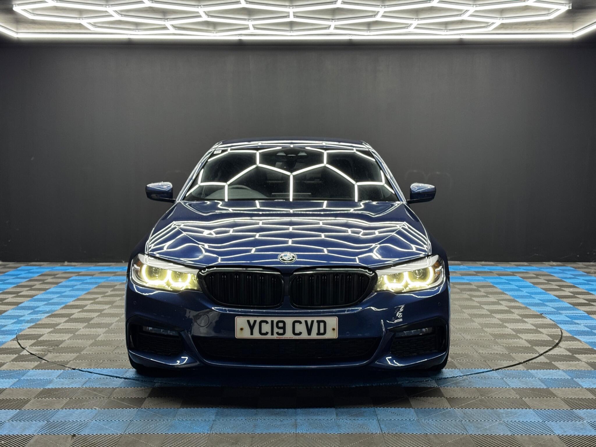 BMW 5 Series - Image 2