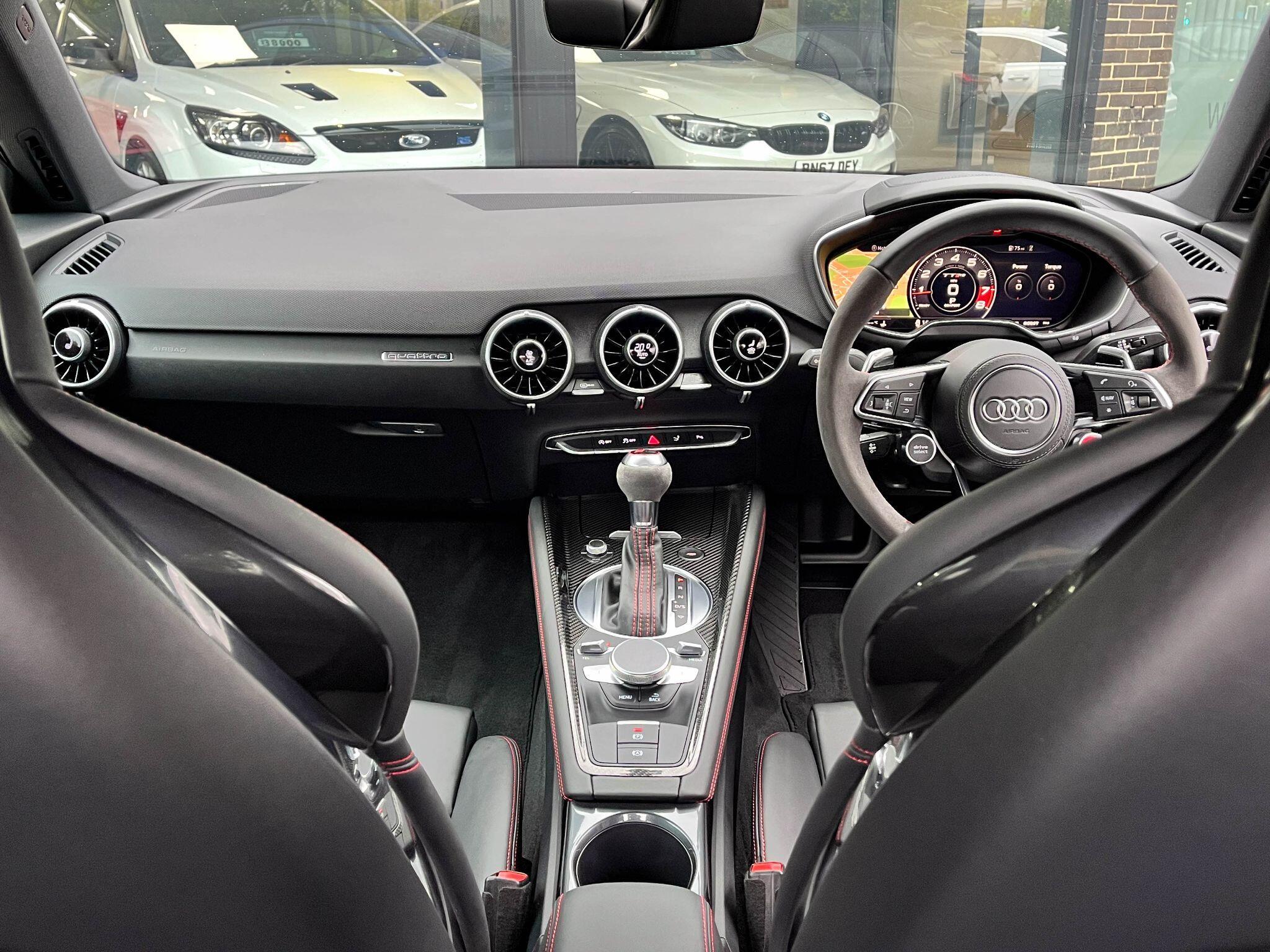 Audi TT RS - Image 9