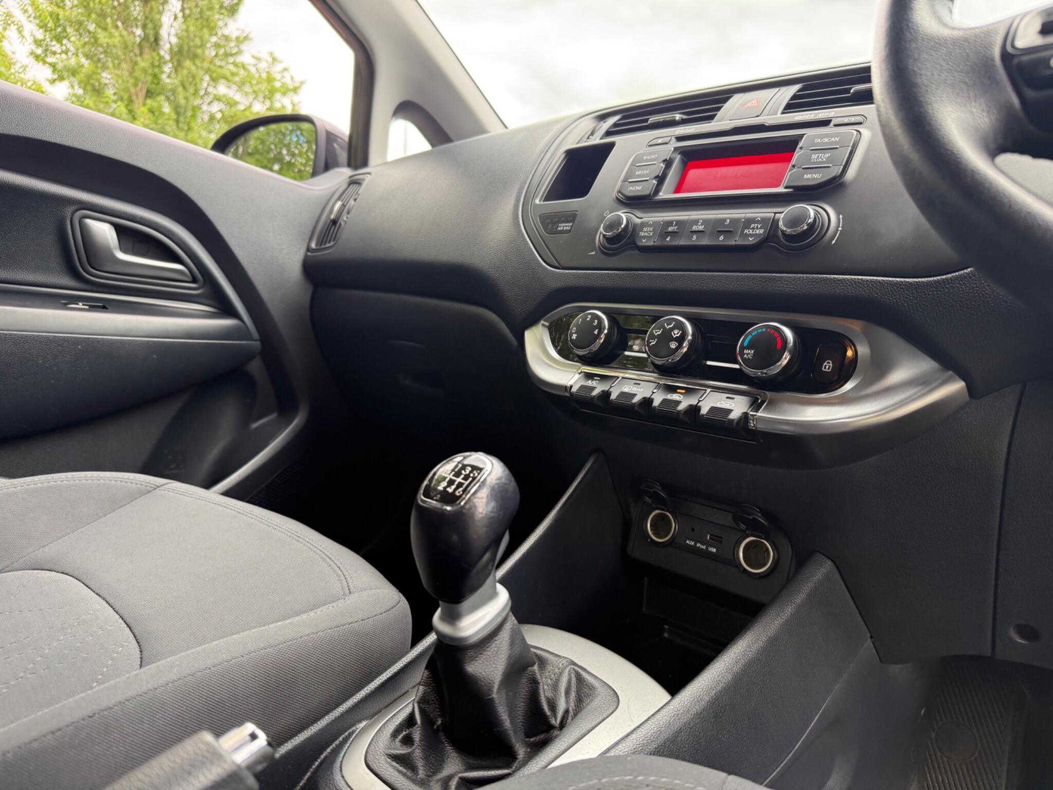 Kia Rio - Image 9