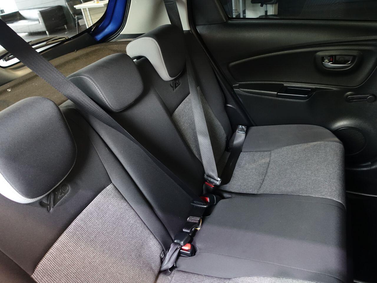 Toyota Yaris - Image 14