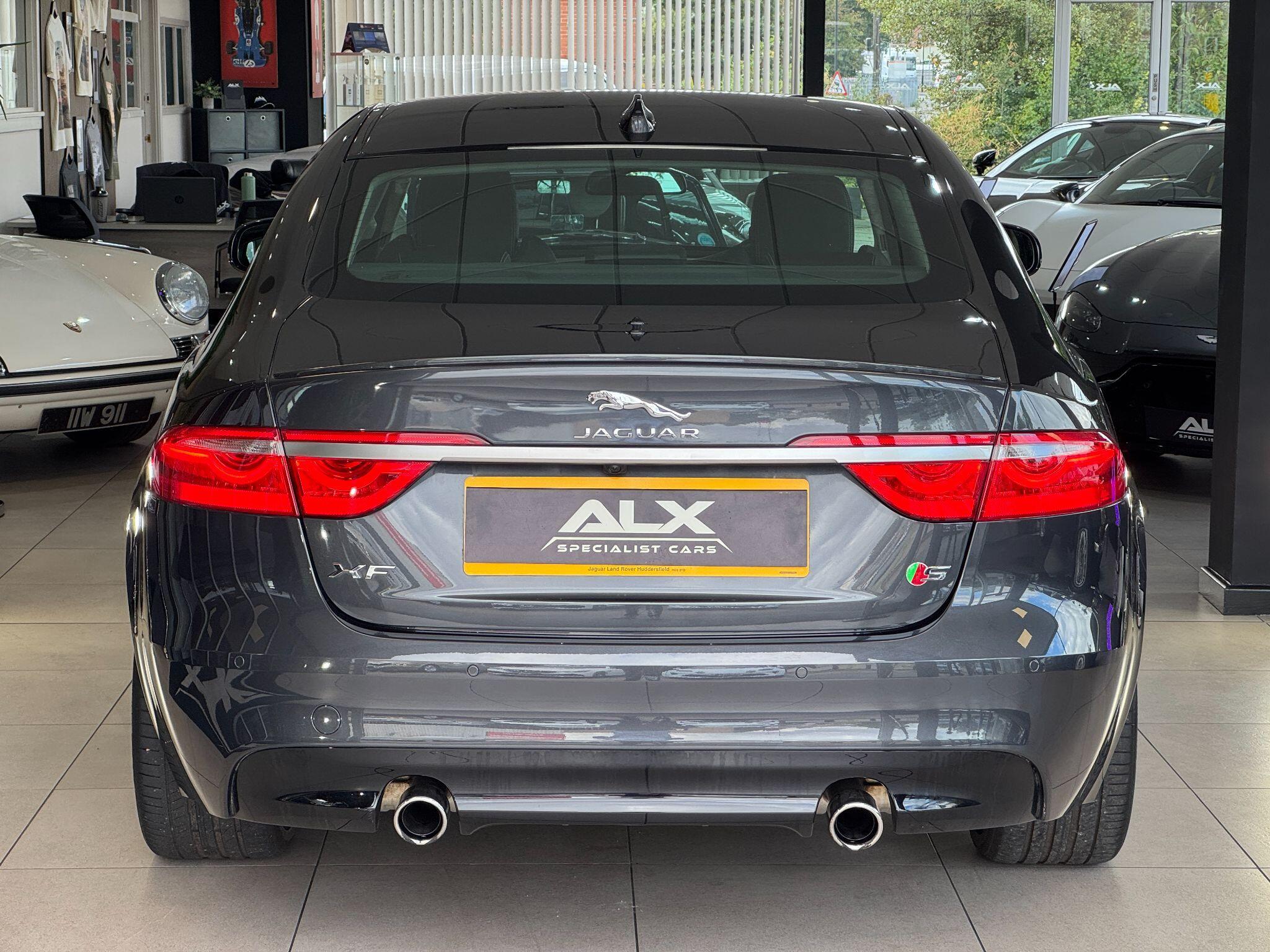 Jaguar XF - Image 19