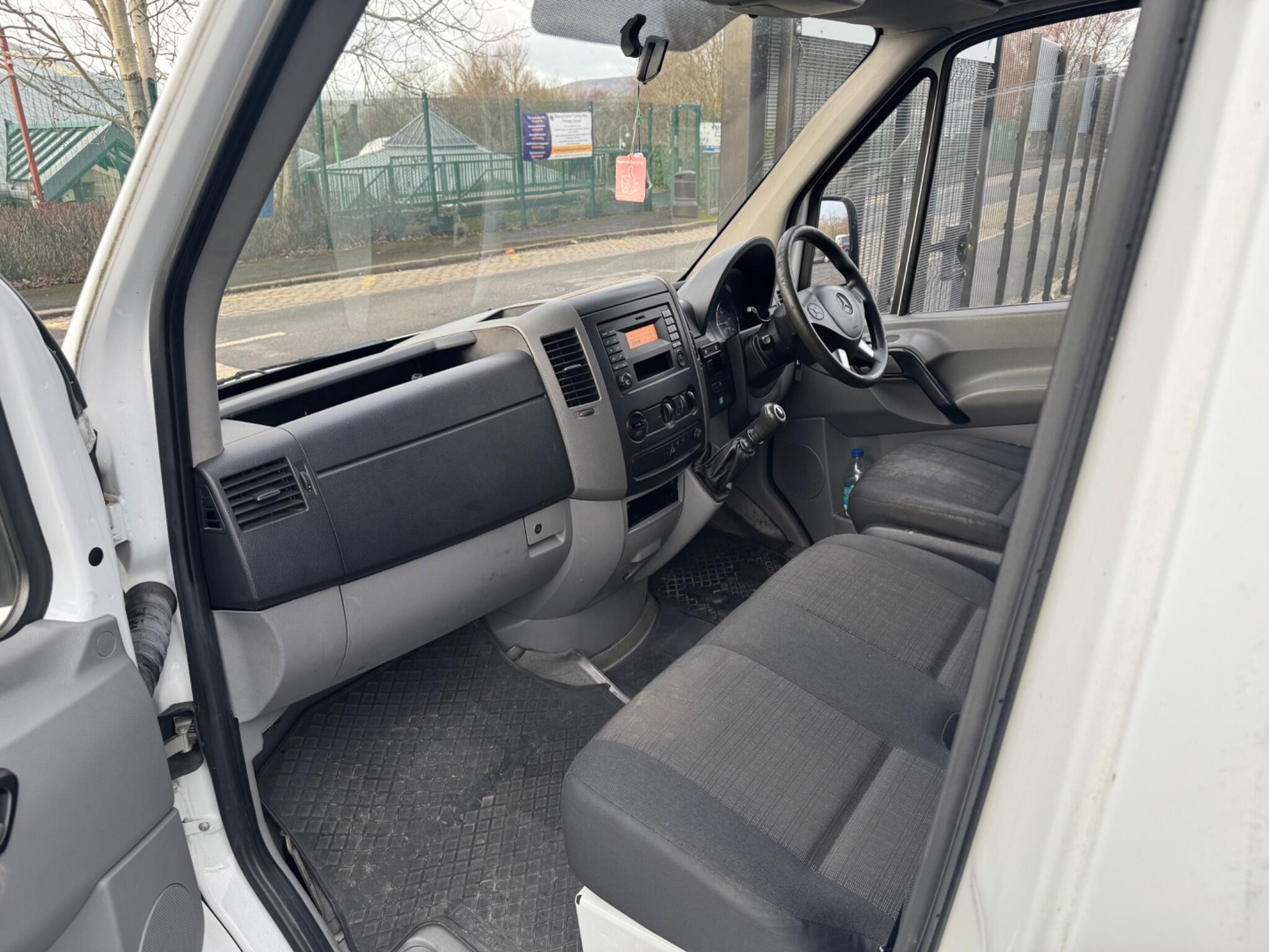 Mercedes Sprinter - Image 13