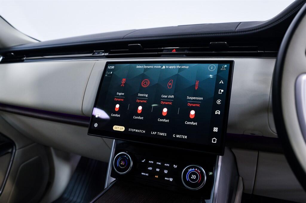 Land Rover Range Rover - Image 35