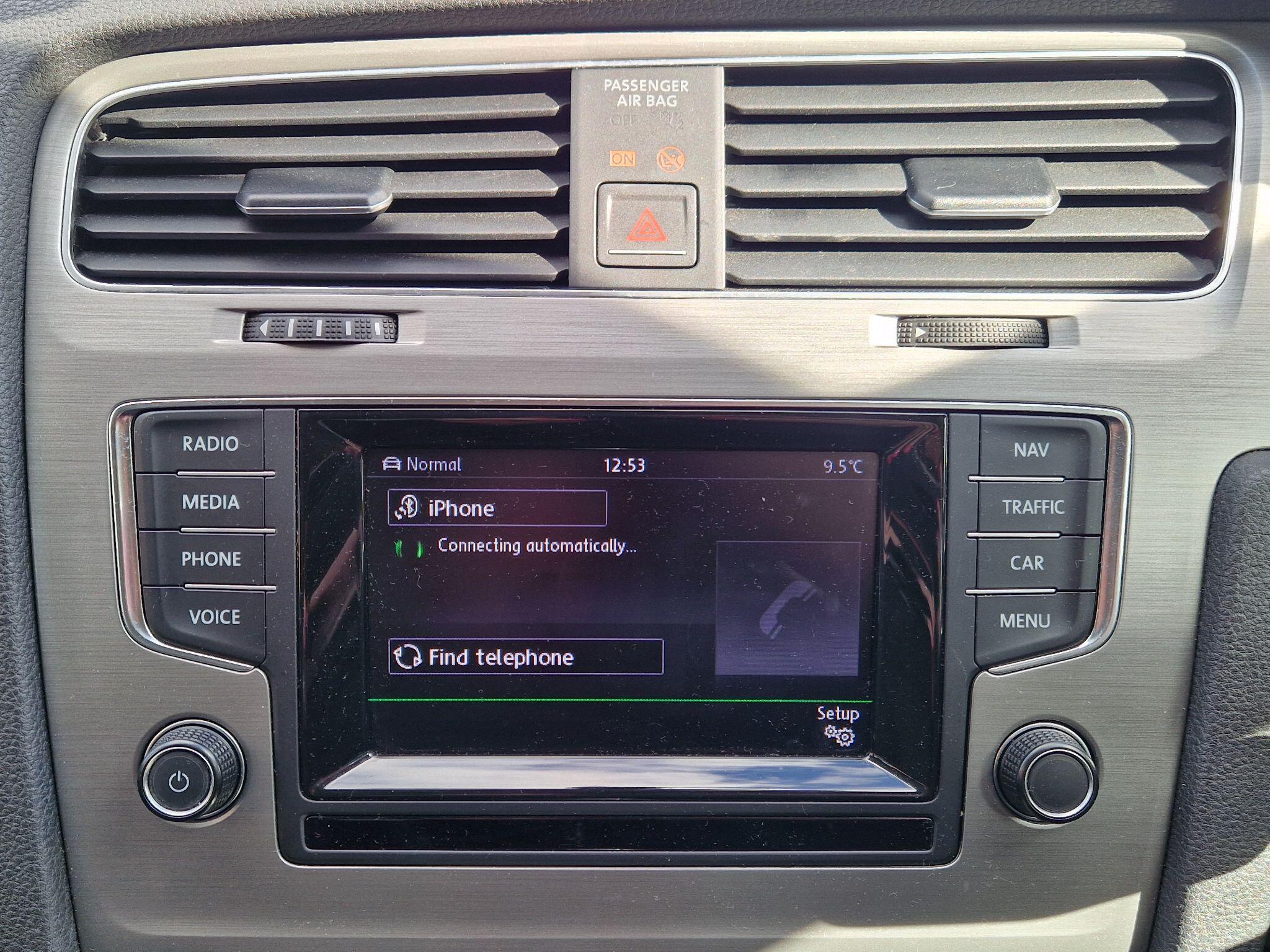 Volkswagen Golf - Image 52