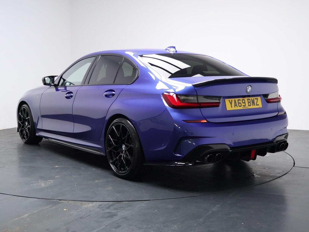 BMW 3 Series - Image 9
