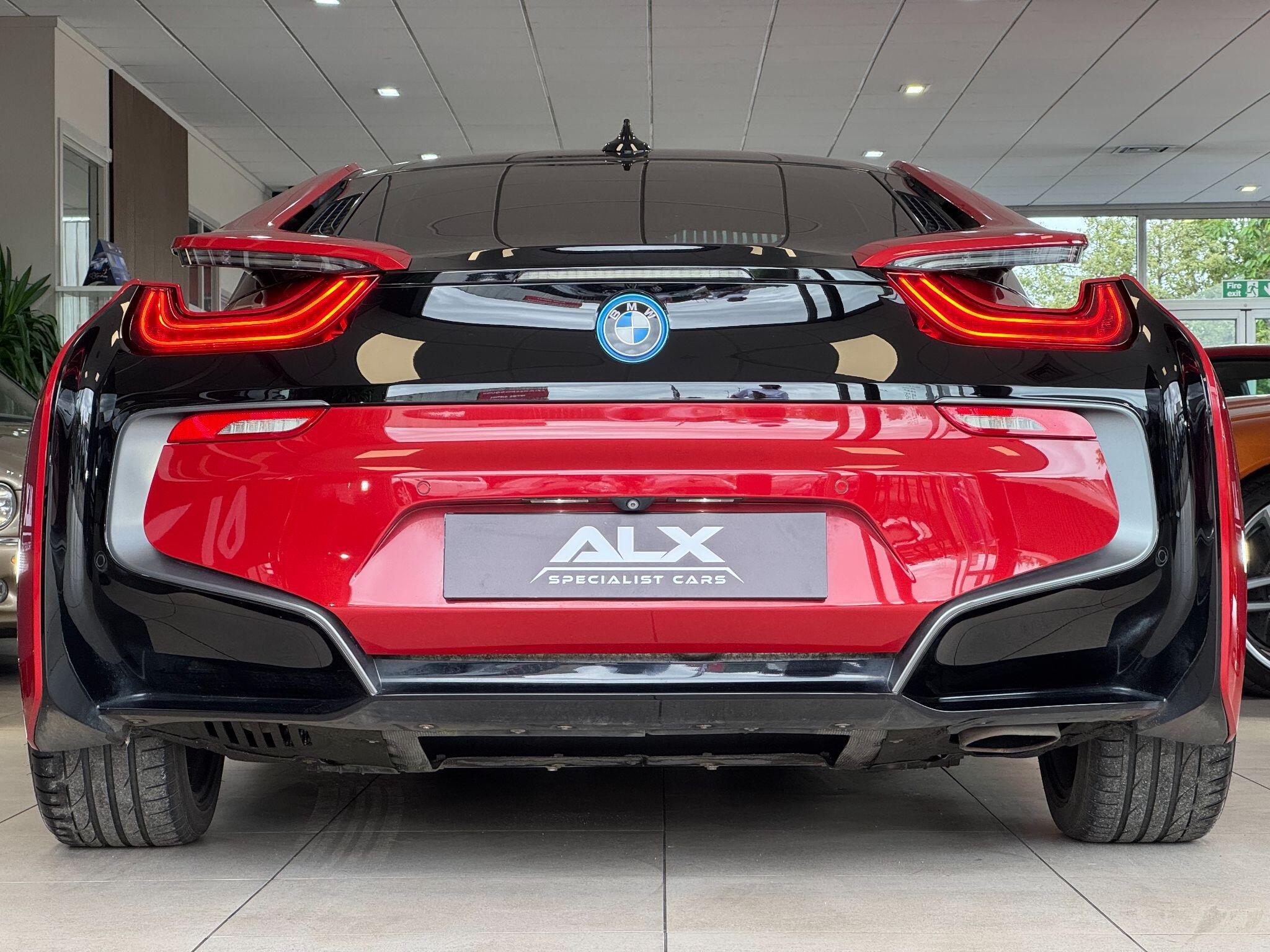 BMW i8 - Image 19
